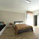 فندق مبيت وإفطار Dimora In Fiore 3*